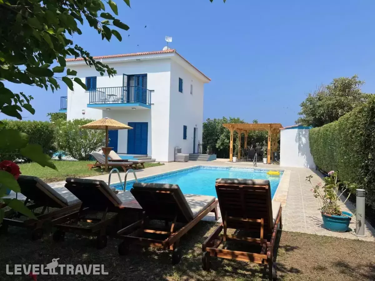 Rotiana 3 Beach Eco-Villa