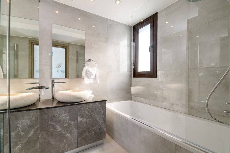 Serenity Seafront Villa