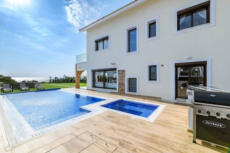Serenity Seafront Villa