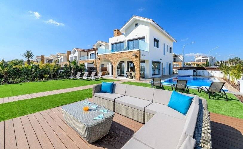 Serenity Seafront Villa