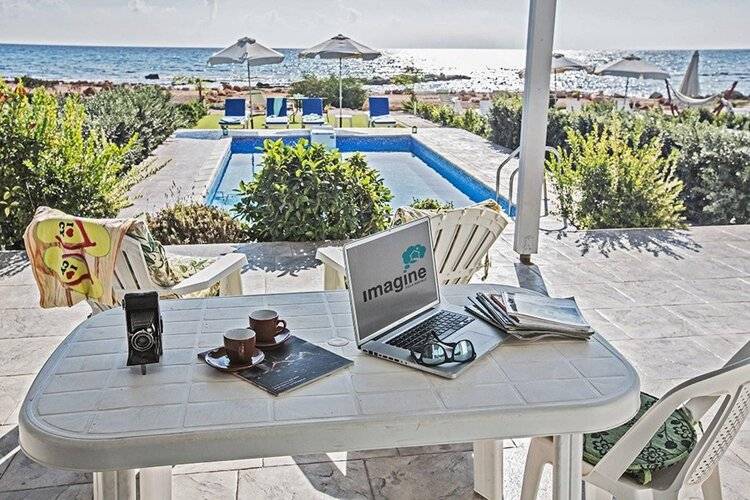 Villa Suri, Luxury Seafront Villa