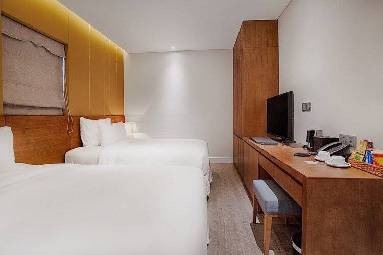 Avora Hotel