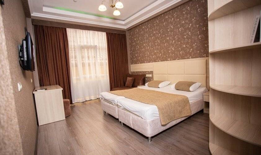 Grand Aero Hotel