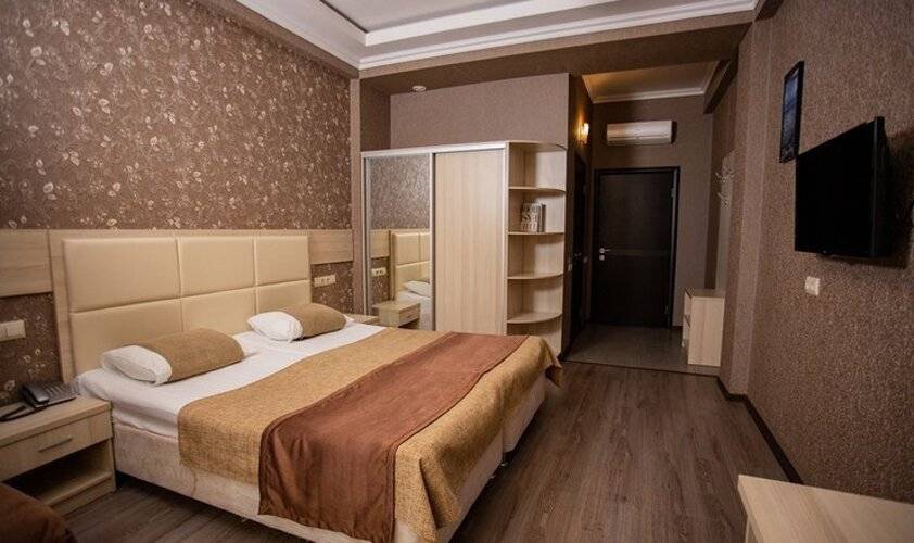Grand Aero Hotel