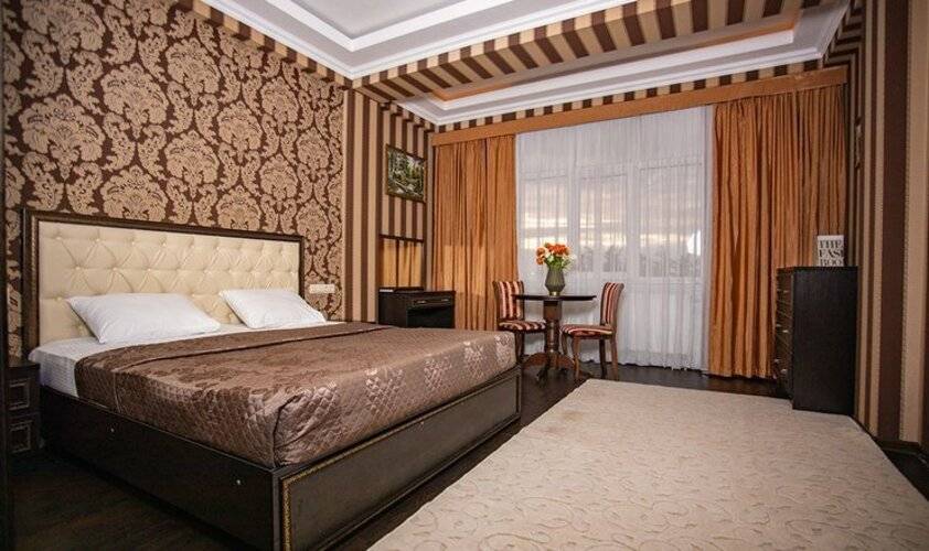 Grand Aero Hotel