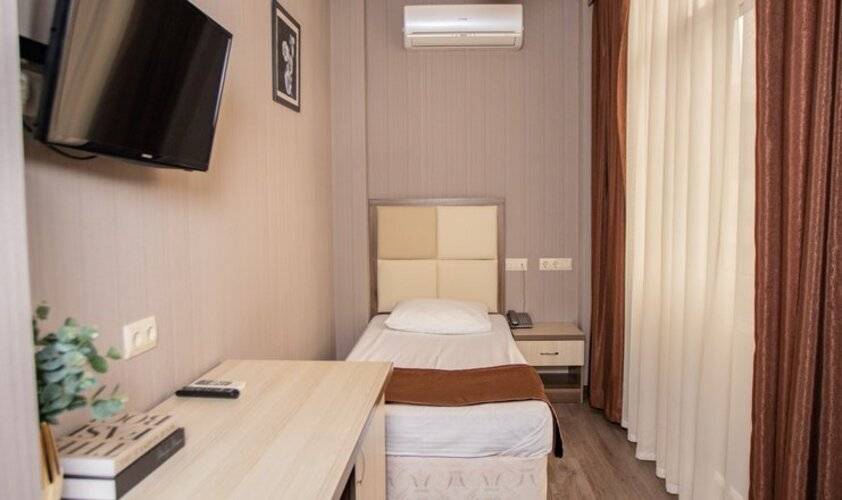 Grand Aero Hotel