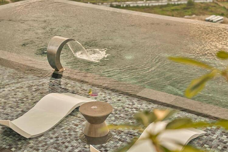 December Hotel