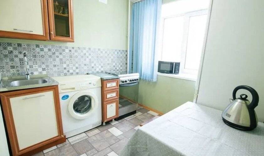 На Островского 23