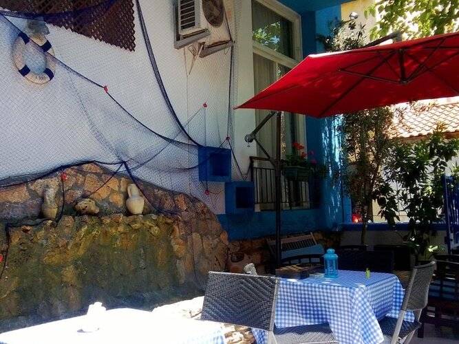 Blue Hotel