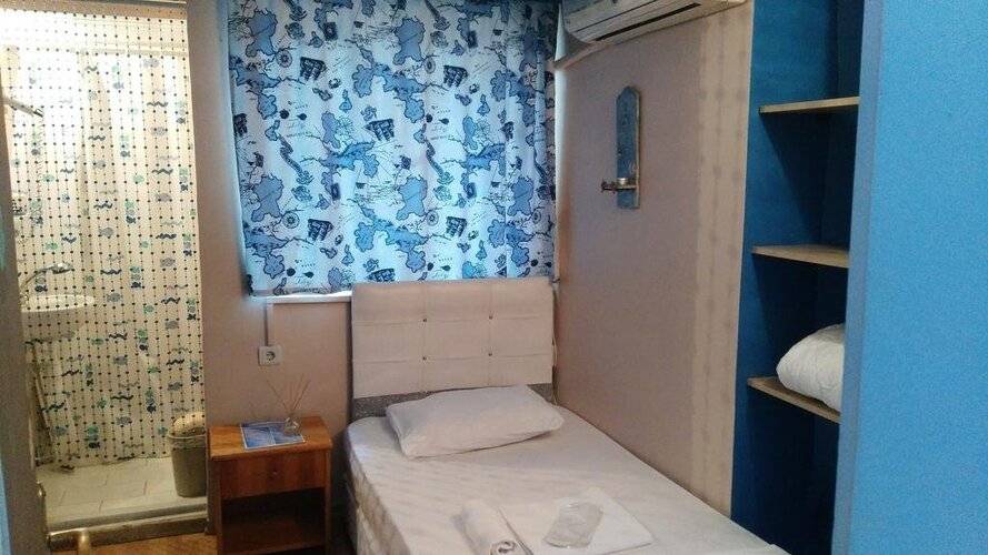 Blue Hotel