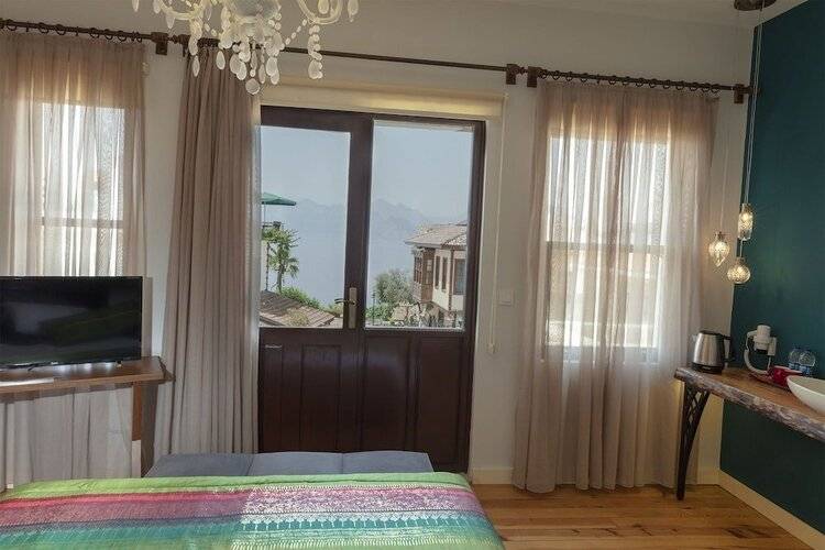 Mono Hotel