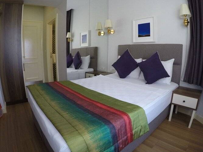 Mono Hotel