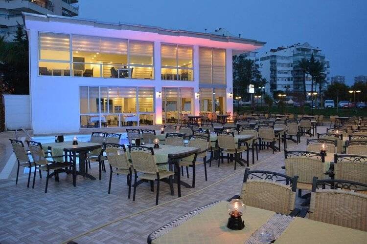 Tema 242 Hotel