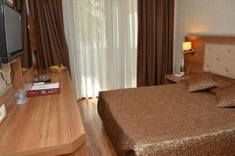 Tema 242 Hotel