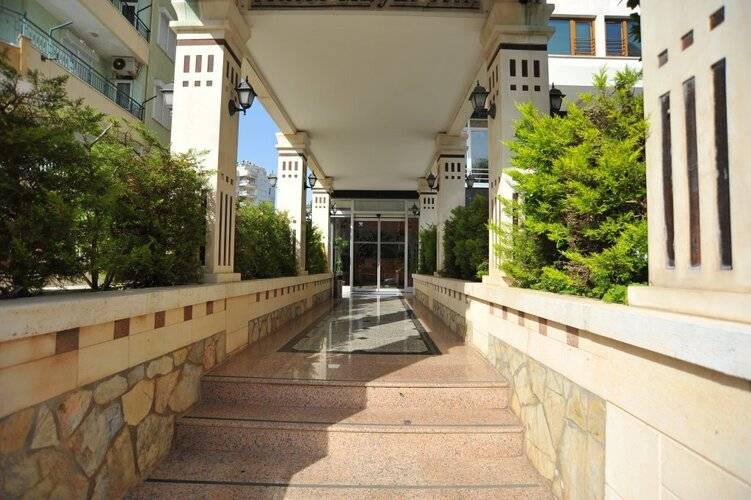 Royal Hill Hotel