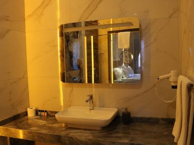 Isnova Hotel