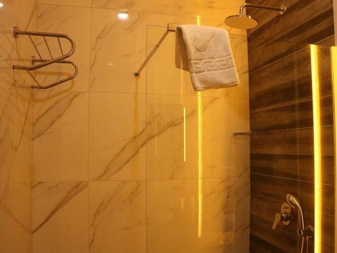 Isnova Hotel