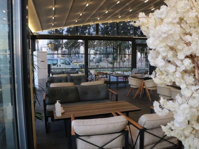 Isnova Hotel