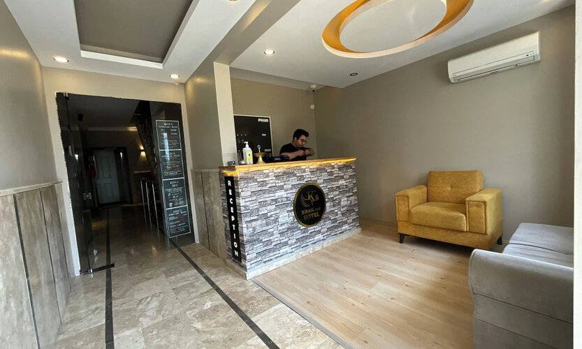 Khan's B&B Hotel (Ex. Kare Apart)