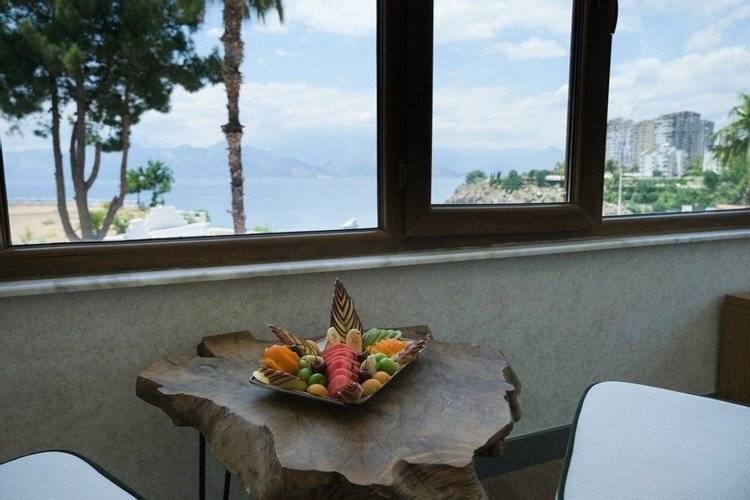 Qinn Hotel