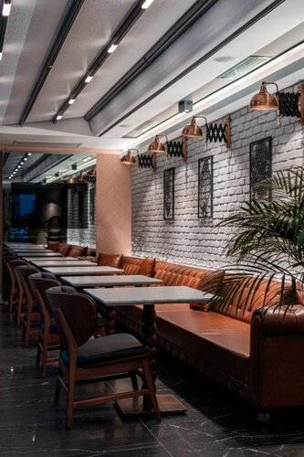 Ni̇ Hotel Lara