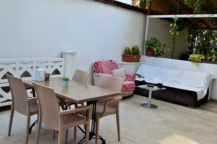 Serenity Suit Hotel