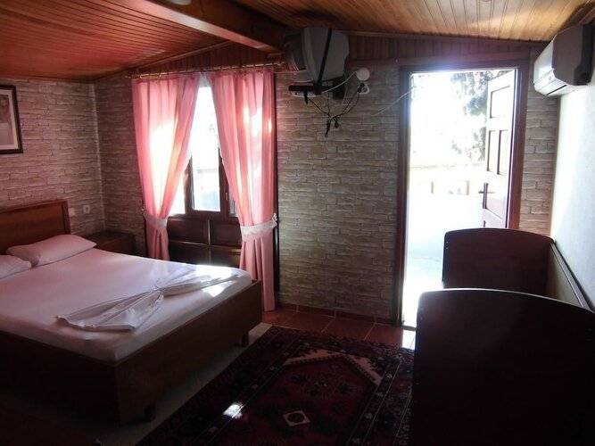 Sultan Pension