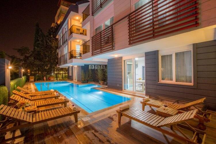 Elanis Suites