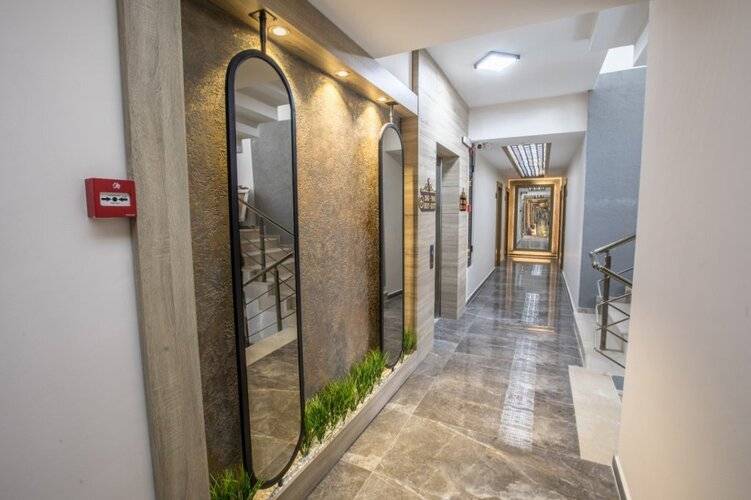 Elanis Suites