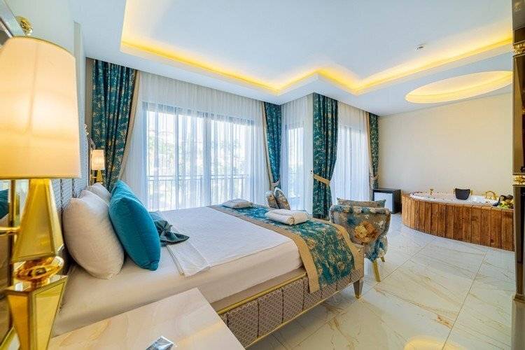Algora Halal Hotel
