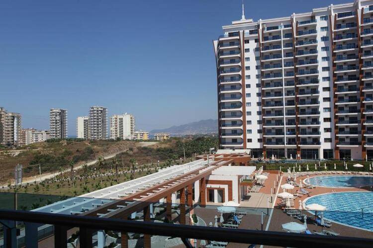 Azura Park Residence