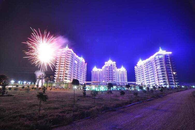 Azura Park Residence