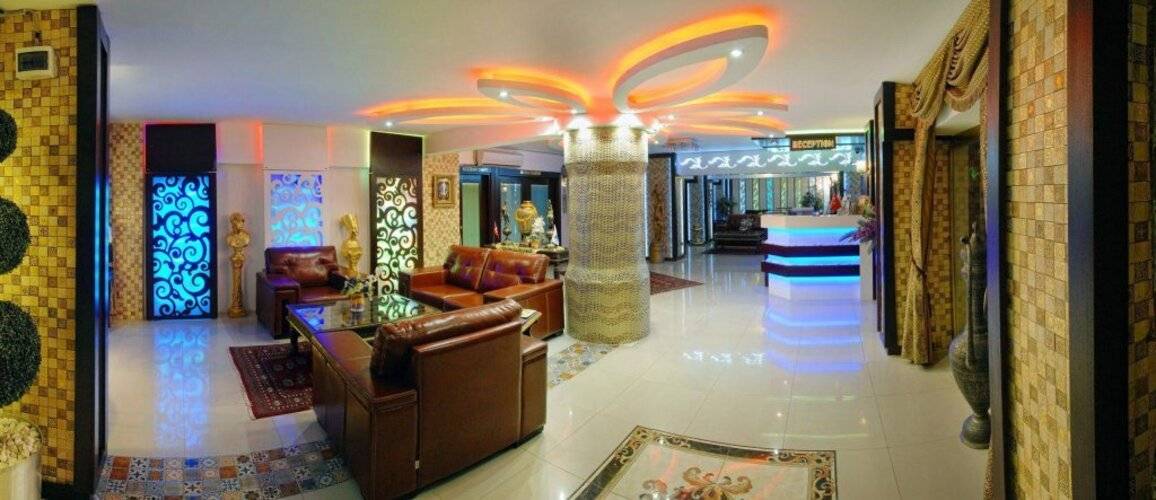 Sea Side Hotel