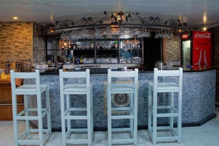 Sea Side Hotel