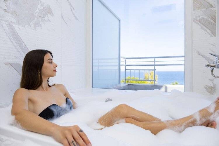 Sea Side Hotel
