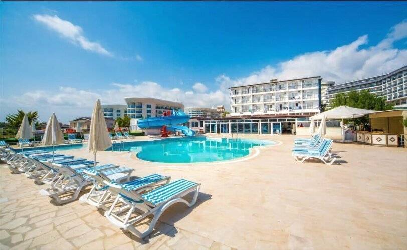 Avalon Beach Hotel