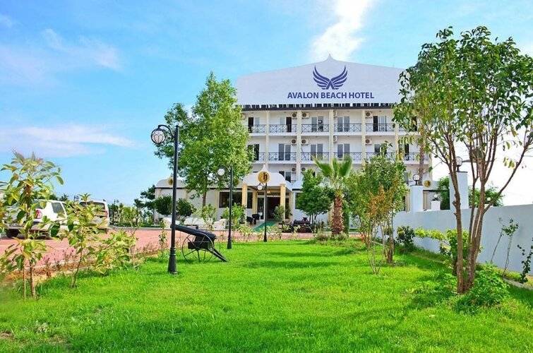 Avalon Beach Hotel