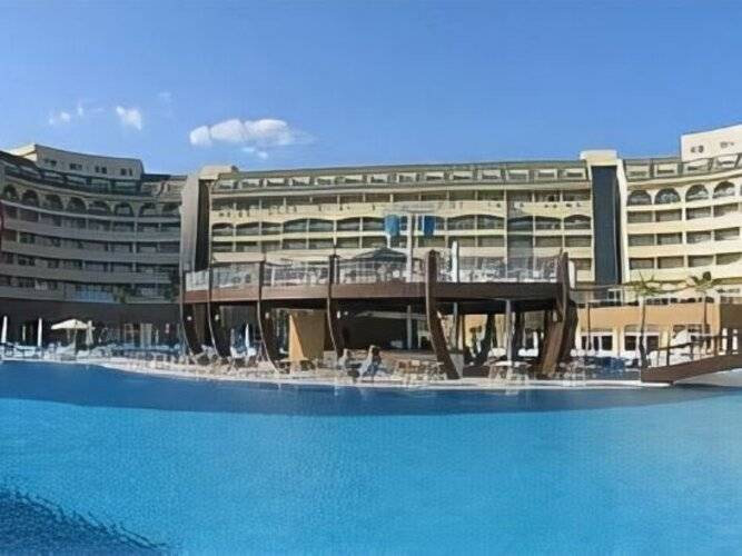 Avalon Beach Hotel