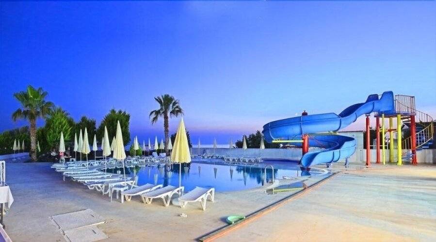 Avalon Beach Hotel