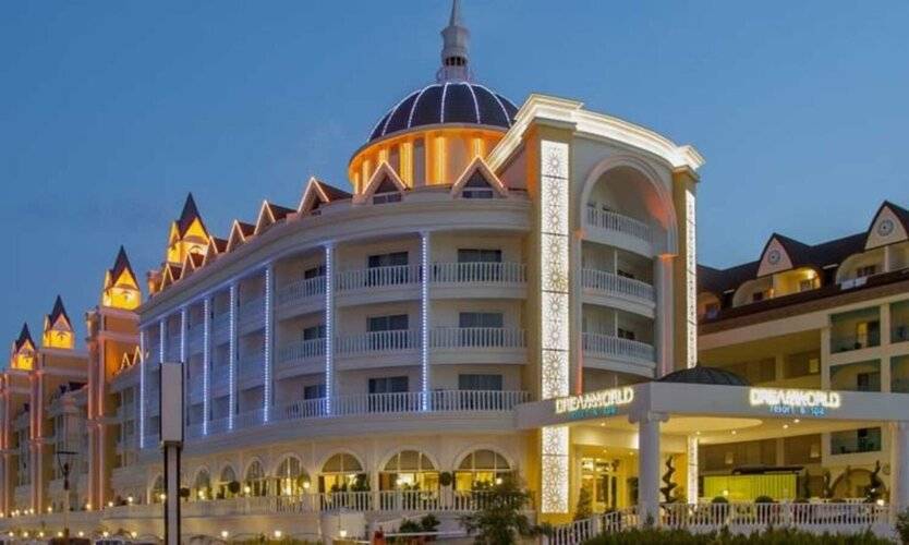 Dream World Resort & Spa