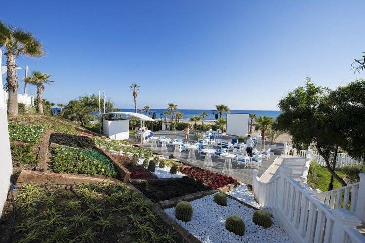 Sentido Flora Garden