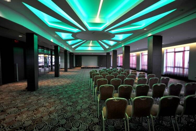 Celik Palace Hotel Convention Center & Thermal Spa