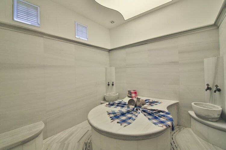 Celik Palace Hotel Convention Center & Thermal Spa