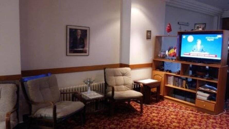 Hotel Cesmeli