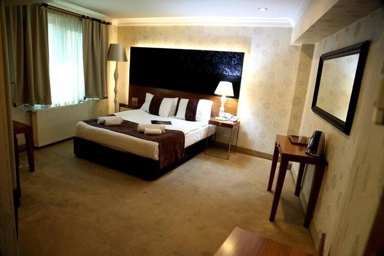 Lion City Hotel