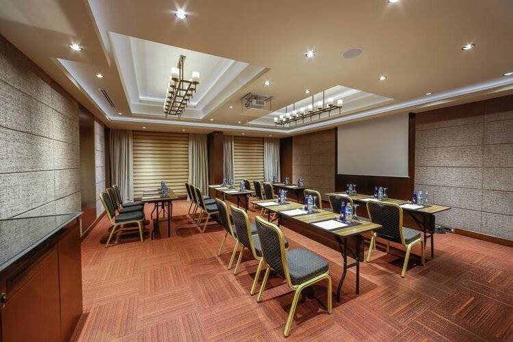 Almira Thermal Spa & Convention Center