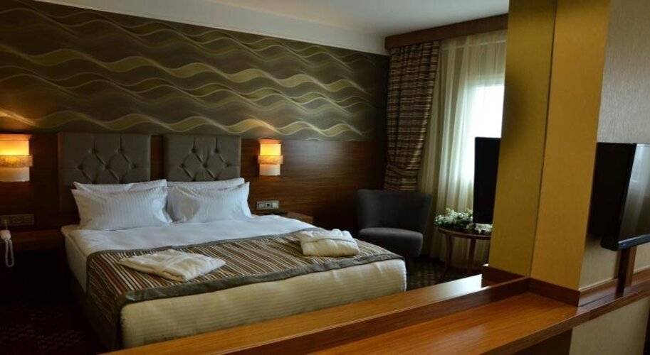 Adranos Hotel