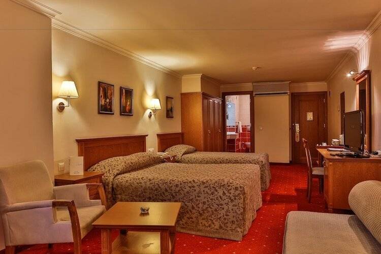 Central Hotel