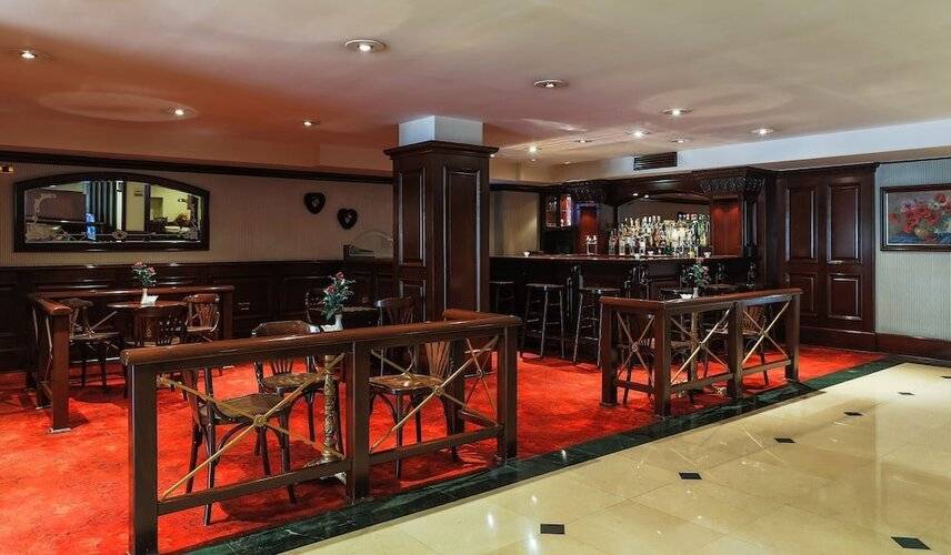 Central Hotel