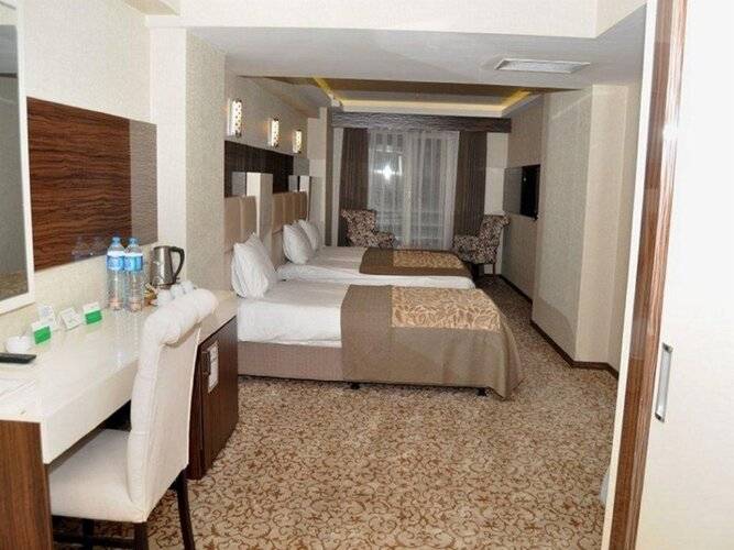 Green Prusa Hotel